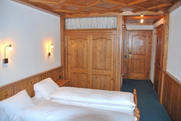 Hotel zum Kreuz Suhr